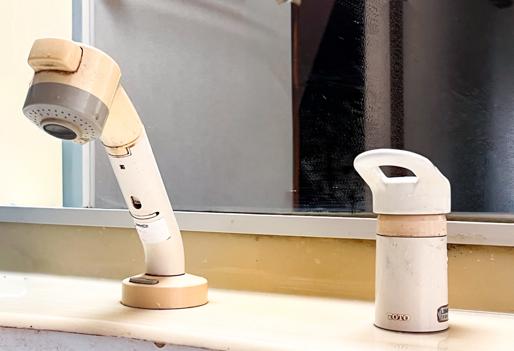 TOTO洗面台水栓水漏れ修理